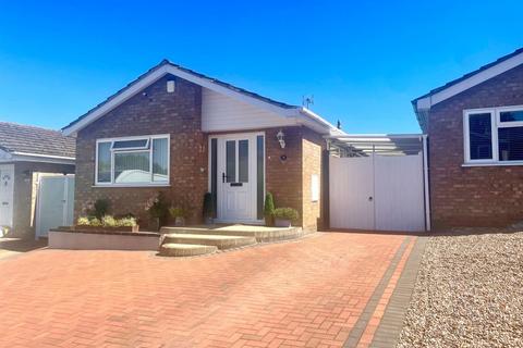 2 bedroom detached bungalow for sale - Yewtree Court, Boothville, Northampton NN3 6SF
