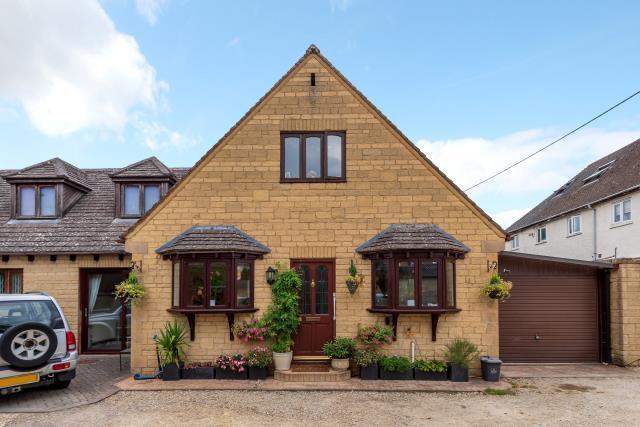 Oxford Hill Witney Ox28 3 Bed Semi Detached House To Rent £1 700