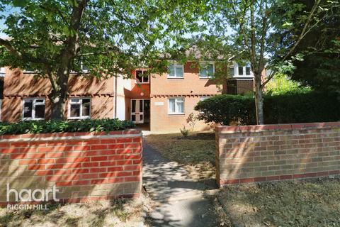 Flat 28, Douglas Court Main Road, Biggin Hill, Westerham, TN16 3LQ