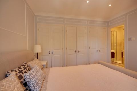 21 Village Park Close, Enfield, EN1 2SG