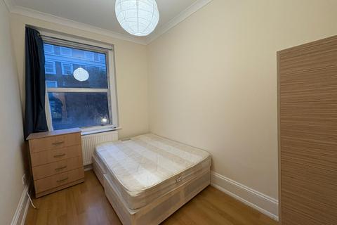 2 bedroom flat to rent, 624 Holloway Road, London N19