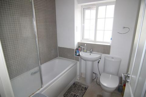 3 bedroom semi-detached house to rent, Wayside, Winnersh, Wokingham, Berkshire