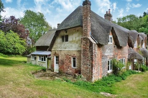 4 bedroom cottage for sale - Savernake Forest, Marlborough, Wiltshire SN8
