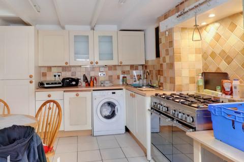7 North Road, West Looe, Looe, PL13 2EN