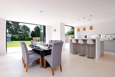 133 Thetford Road, New Malden, KT3 5DS