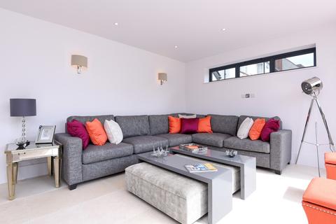 133 Thetford Road, New Malden, KT3 5DS