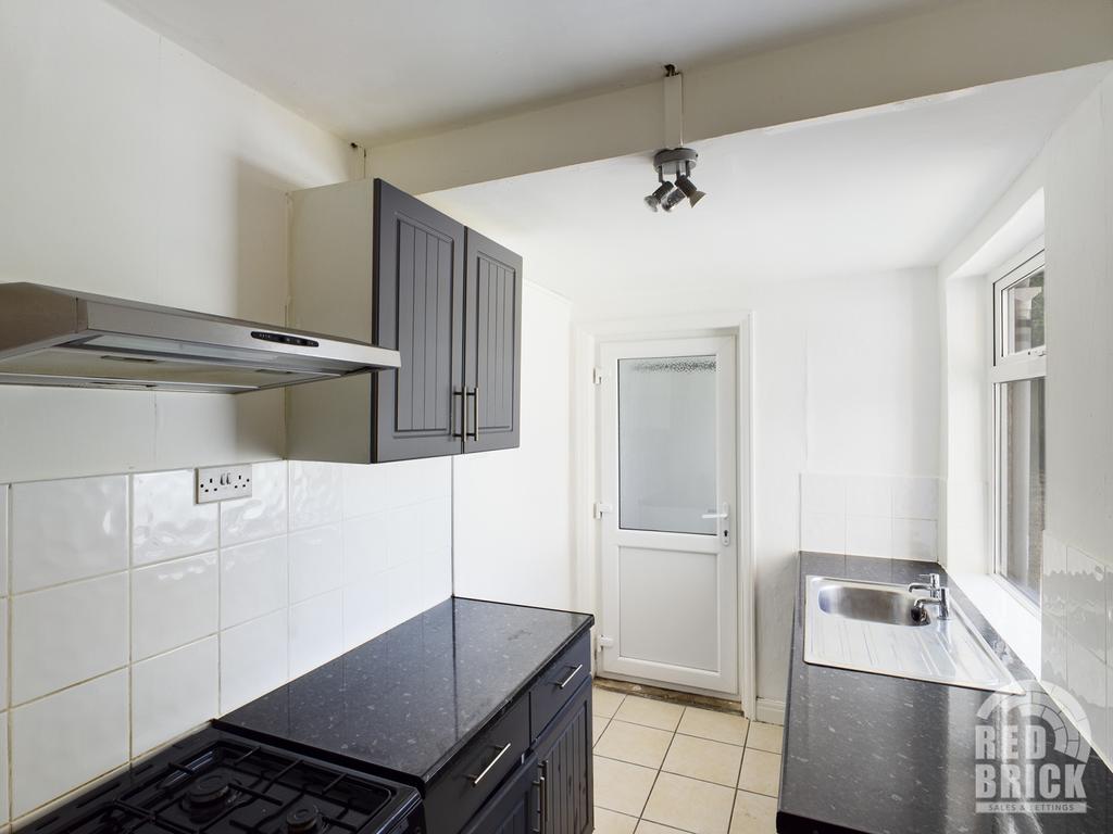 Banks Road, Coundon, Coventry 3 bed terraced house £850 pcm (£196 pw)