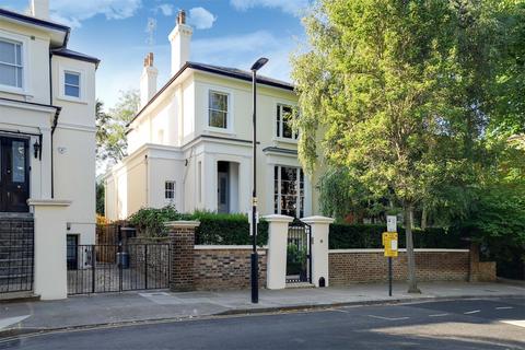 5 bedroom detached house to rent, Carlton Hill, London, NW8