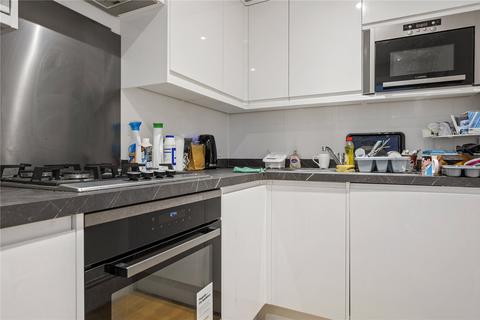 1 bedroom penthouse to rent, Eastcheap, London, EC3M
