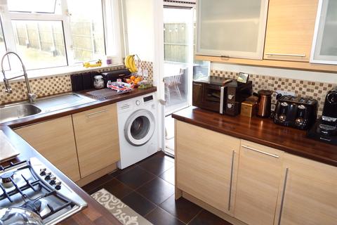 15 Monks View, Stevenage, SG2 9AA
