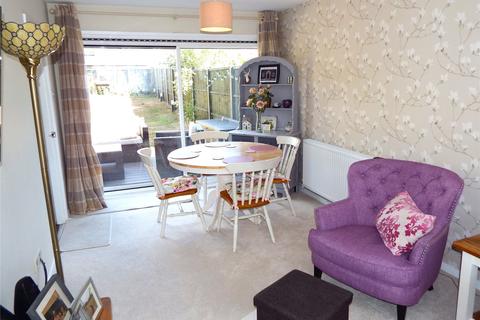 15 Monks View, Stevenage, SG2 9AA