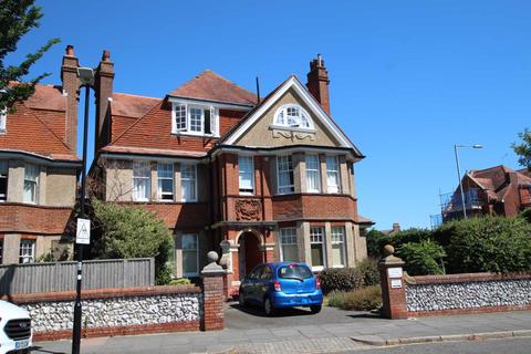 2 bedroom flat for sale - Saffrons Road, Eastbourne, BN21 1DU