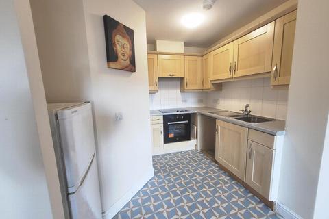 1 bedroom apartment to rent - Eastern Avenue, Ilford, IG2