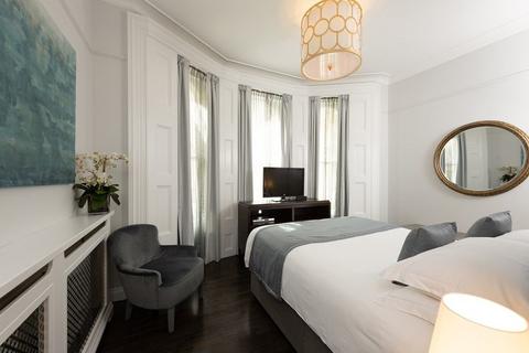 3 bedroom apartment to rent, Prince of Wales Terrace, Kensington, London, W8