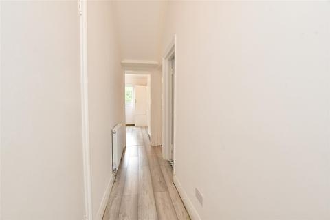 36b York Road, Ilford, IG1 3AF