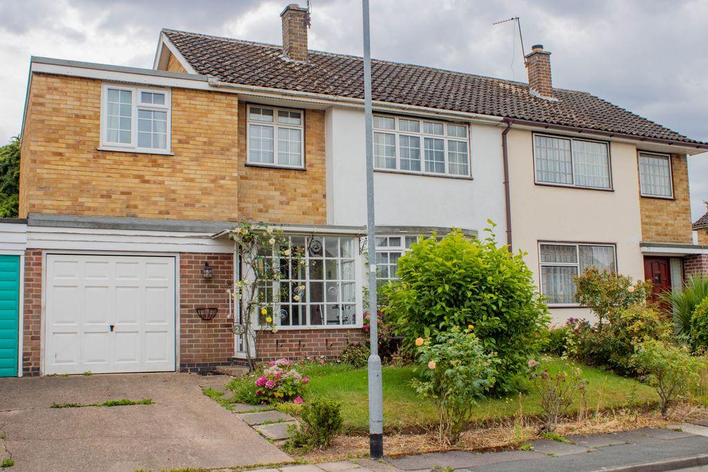 Longleat Crescent, Chilwell NG9 5ET 4 bed semidetached house £300,000
