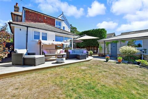 35 Eythorne Road, Shepherdswell, Dover, CT15 7PG