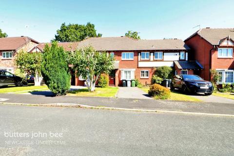 2 bedroom semi-detached house to rent, Home Farm Avenue, Macclesfield