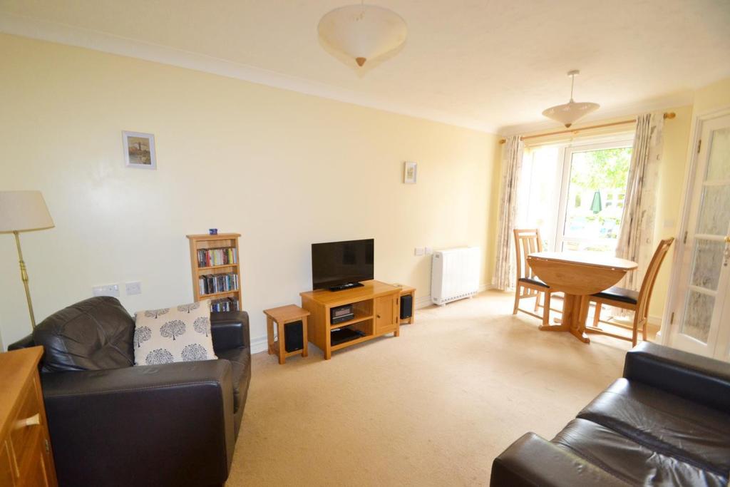 Fordingbridge 1 bed flat £127,000