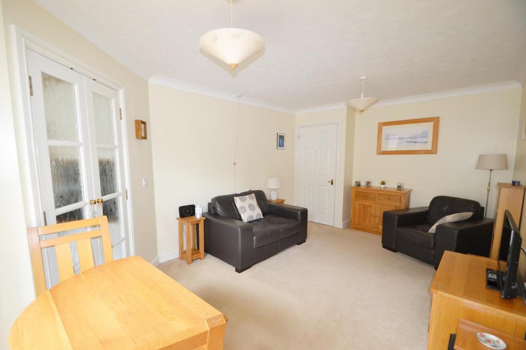 Fordingbridge 1 bed flat £127,000