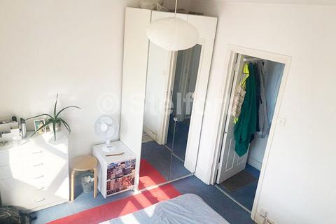 1 bedroom flat to rent, Coldharbour Lane, London, SW9