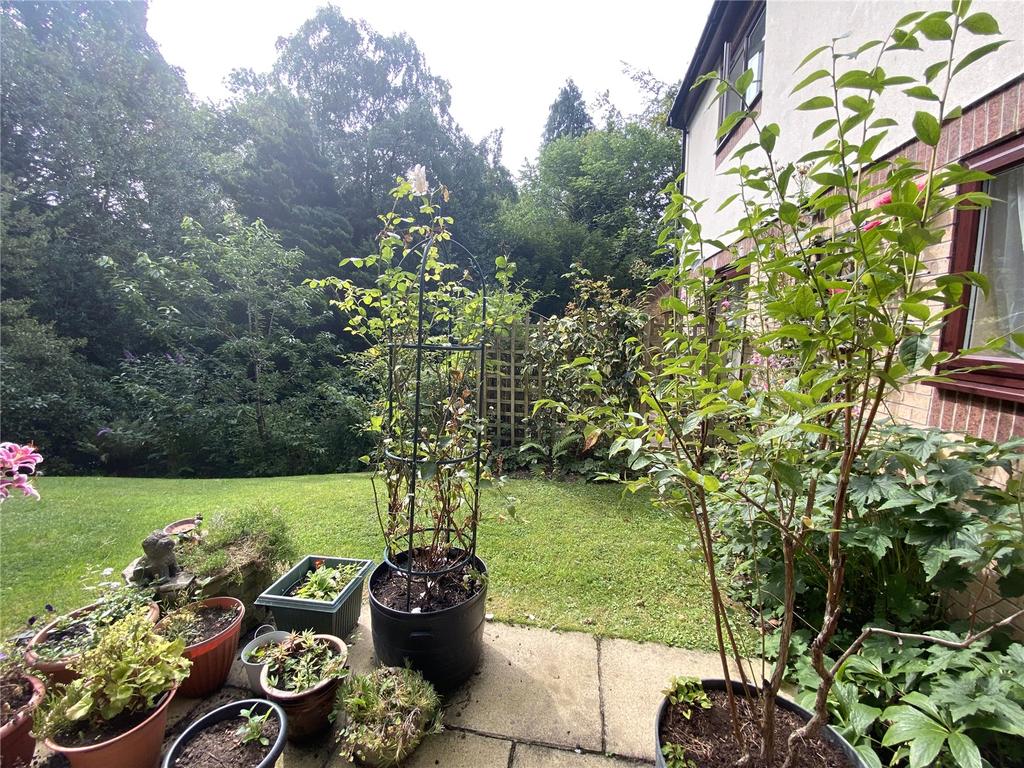 Maidens Croft, Hexham... 2 bed apartment £100,000