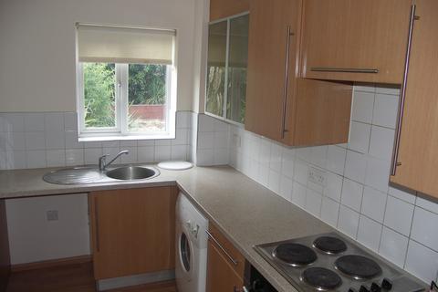 2 bedroom flat to rent, Brunner Place, Queens Road, High Wycombe, HP13