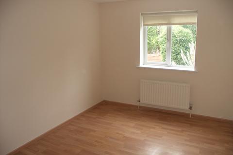 2 bedroom flat to rent, Brunner Place, Queens Road, High Wycombe, HP13