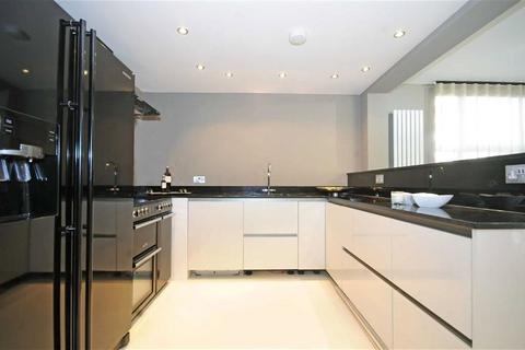 3 bedroom apartment to rent, Boydell Court, St Johns Wood Park, St John's Wood, NW8