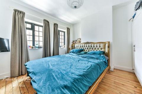 Flat 2, 49 Cavell Street, London, E1 2BP