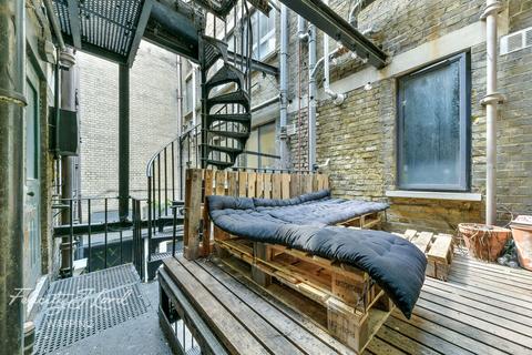 Flat 2, 49 Cavell Street, London, E1 2BP