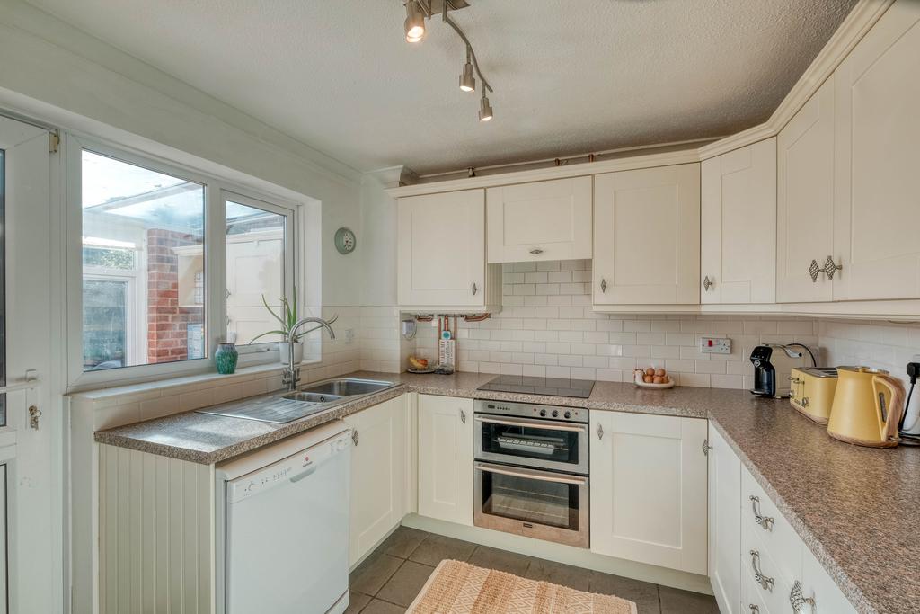 Boultons Lane, Crabbs Cross, Redditch... 3 bed detached house £310,000