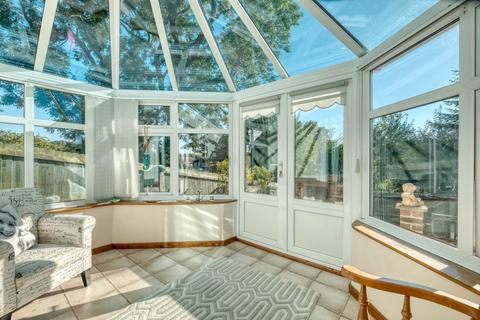 18 Boultons Lane, Redditch, B97 5NY