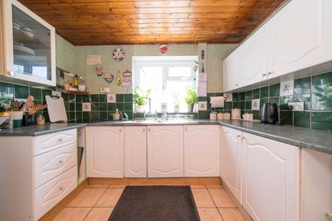 18 Barnard Way, Hemel Hempstead, HP3 9EX