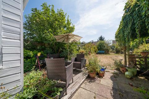 18 Barnard Way, Hemel Hempstead, HP3 9EX
