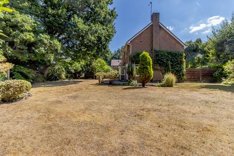 30 Birkett Way, Chalfont St Giles, HP8 4BJ