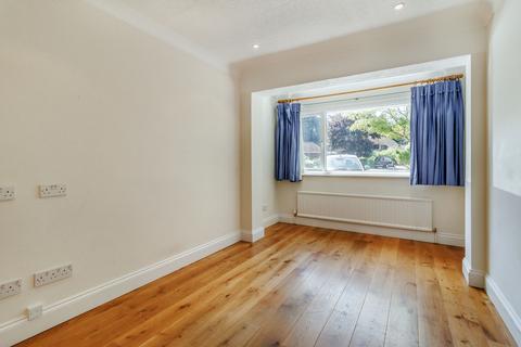 30 Birkett Way, Chalfont St Giles, HP8 4BJ