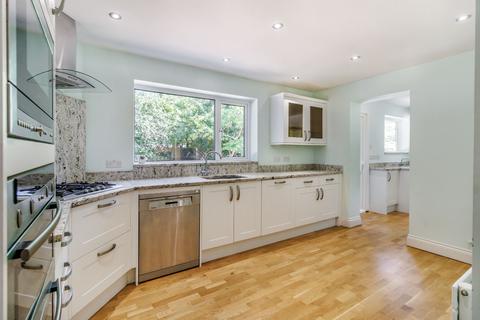 30 Birkett Way, Chalfont St Giles, HP8 4BJ