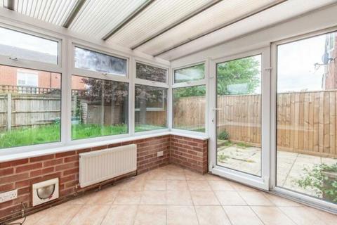 3 bedroom semi-detached house to rent, Burton Place,  East Oxford,  OX4