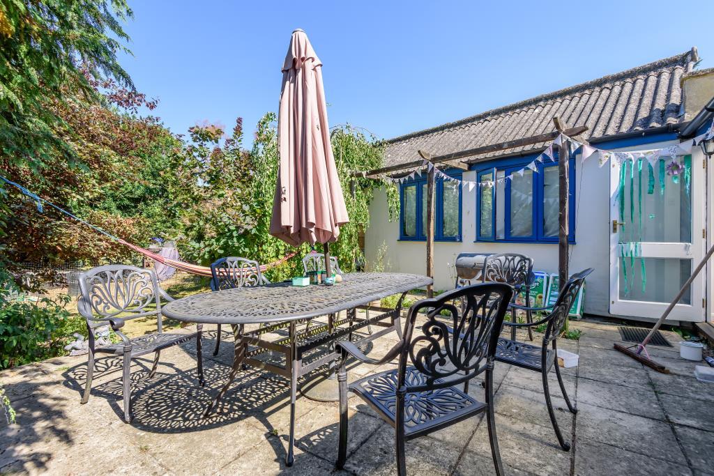 Lye Valley, Oxford, OX3 5 bed semidetached house £525,000