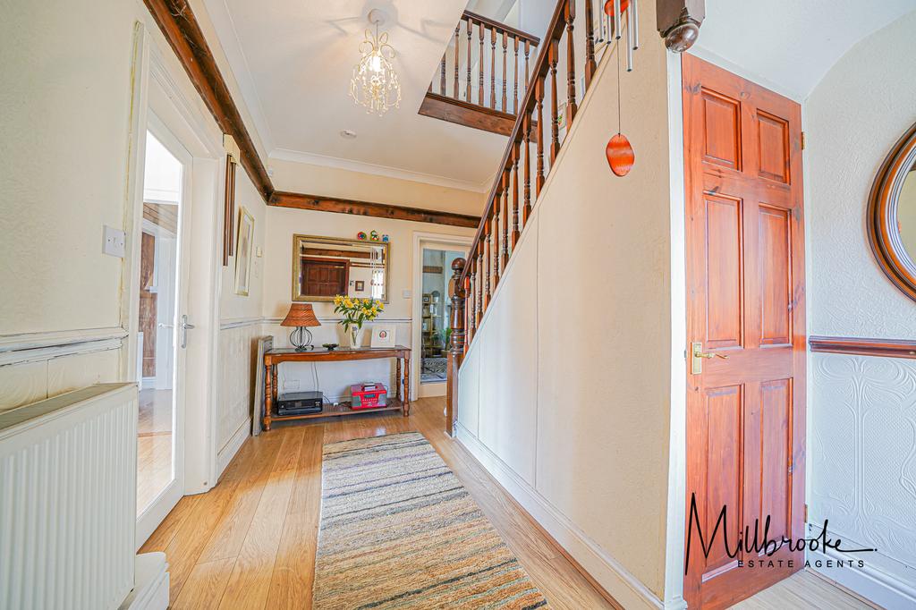 Leigh Road, Boothstown, Manchester, M28 4 bed end of terrace house £