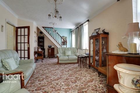 43 Cherry Tree Lane, Rainham, RM13 8TR