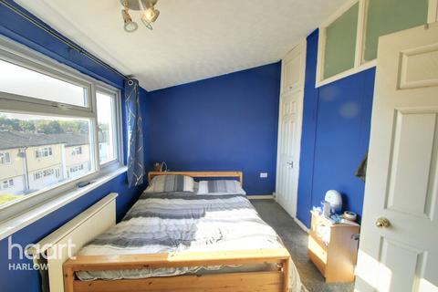 104 Canons Brook, Harlow, CM19 4EG