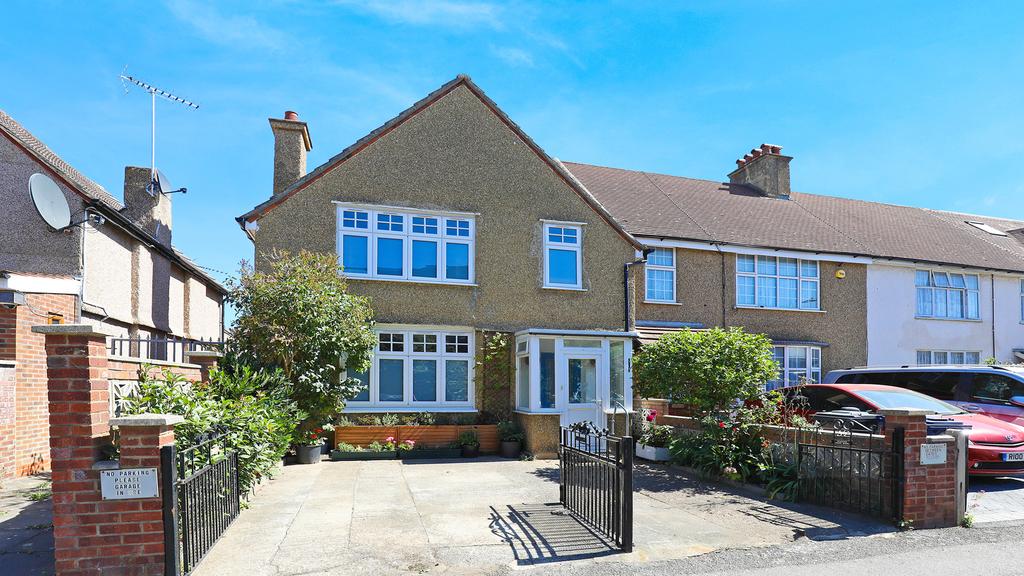 Olive Road, Ealing, W5 3 bed house for sale £735,000