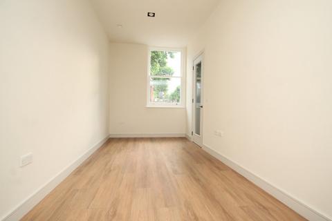 1 bedroom house to rent, North Hill, Highgate, N6