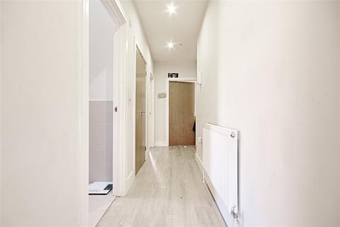 2 bedroom flat to rent, Raynton Road, Enfield, EN3