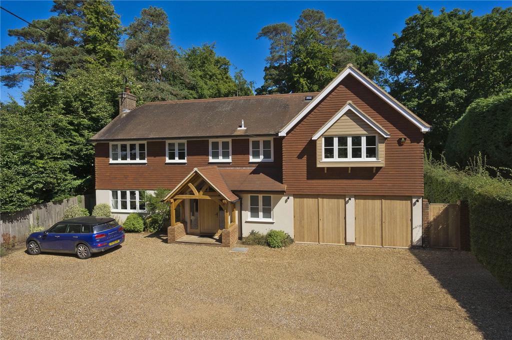 Church Lane, Ewshot, Farnham, Surrey, GU10 5 bed detached house for