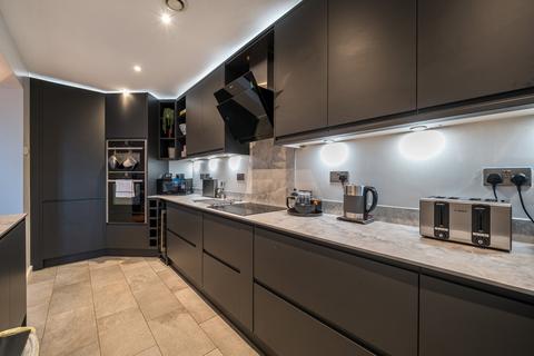2 bedroom flat for sale, Gloucester Square, Southampton, Hampshire, SO14