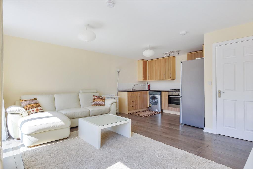 Sitting/Kitchen