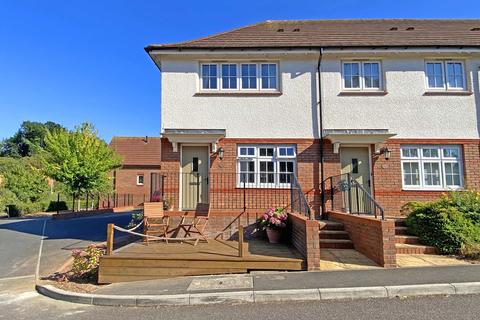 5 Bardon Walk, Exeter, EX2 7PP